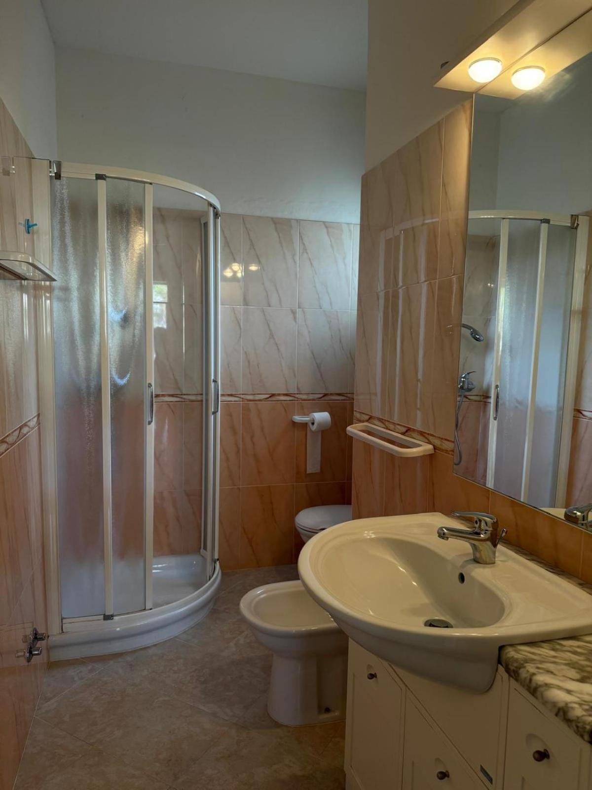 Hotel Aspe 비비오네 외부 사진