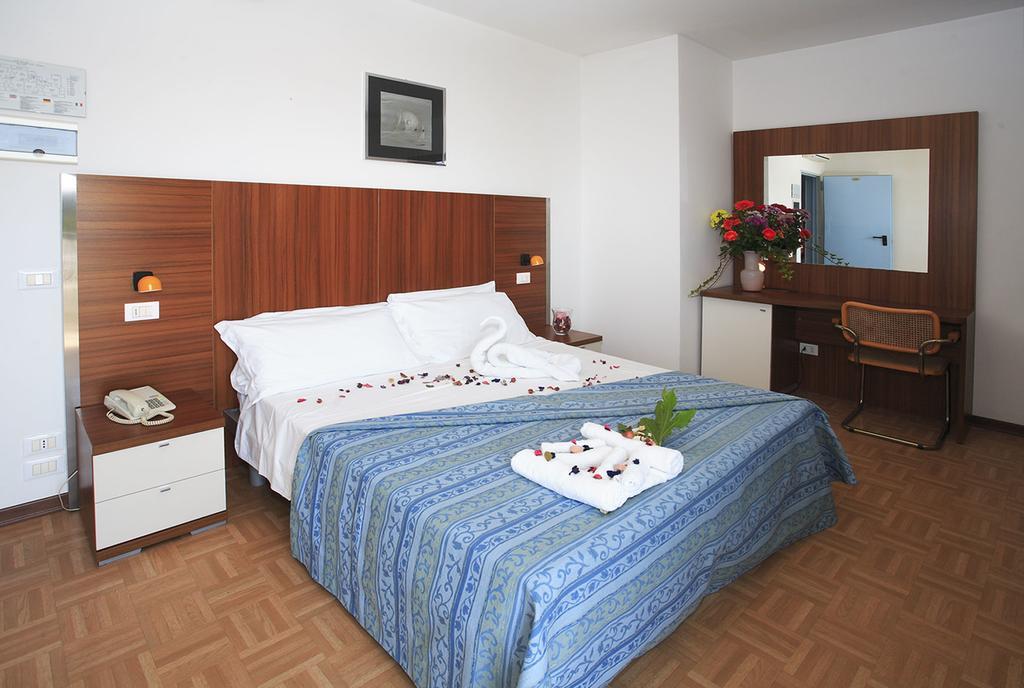 Hotel Aspe 비비오네 외부 사진