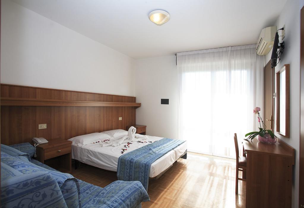 Hotel Aspe 비비오네 외부 사진
